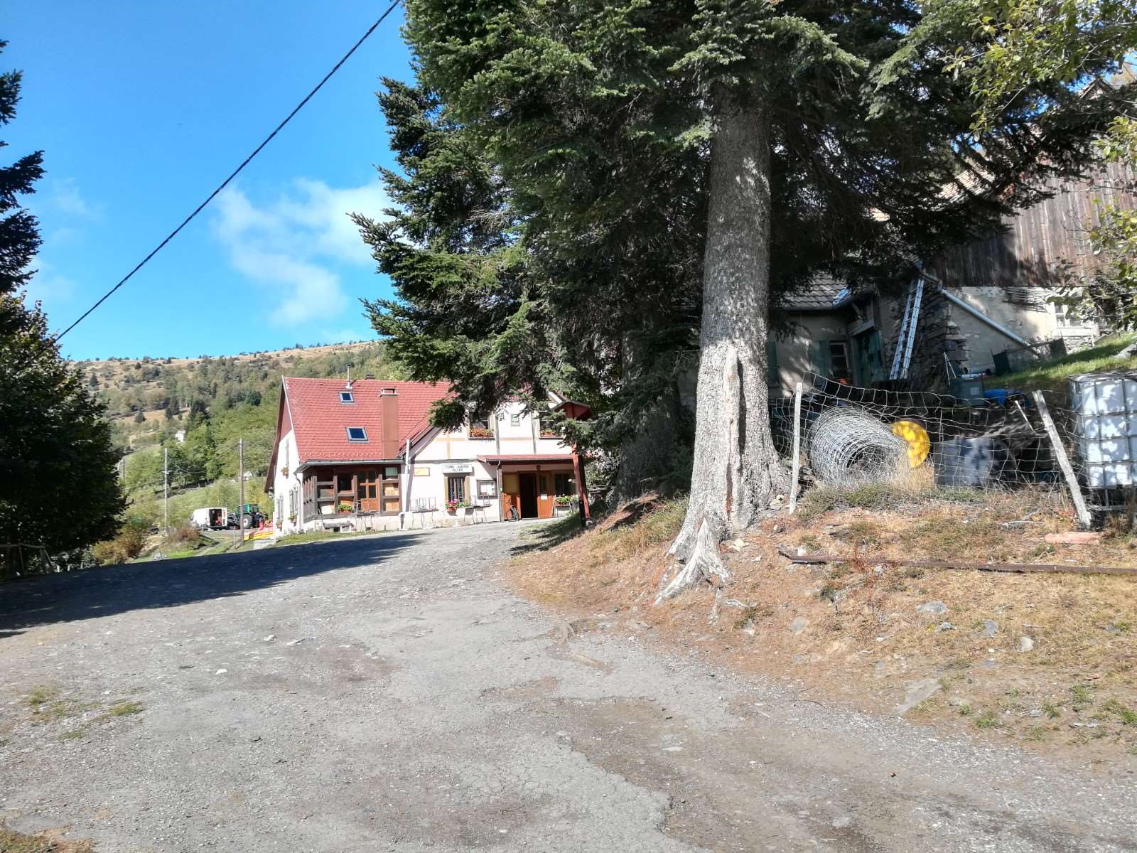 L'arrivée au Hilsen